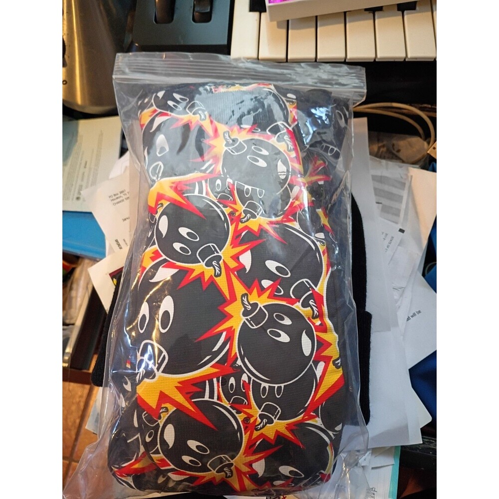 The Hundreds Adam Bomb Gloves Mitts Size L/XL New